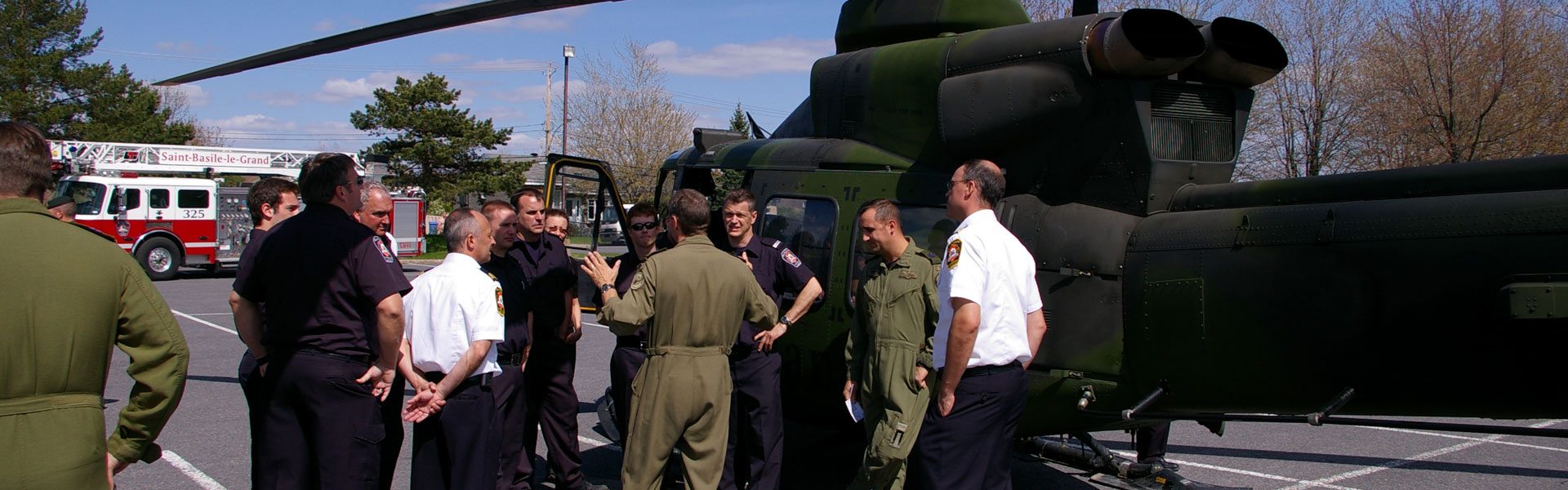 Photo du service de sécurité incendie et de l'armée lors des inondations de 2011